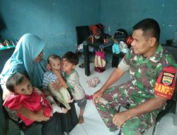Peduli Stunting,Babinsa Koramil 09/Langgam Komsos Dengan Ibu dan Balita Desa Binaan