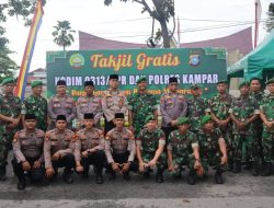 Sinergi TNI -POLRI, Kodim 0313/Kpr Bersama Polres Kampar Bagikan Takjil Gratis Kepada Masyarakat Bangkinang