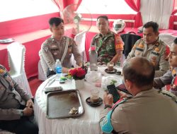 Babinsa Koramil 09/Langgam Bersama Instansi Terkait Laksanakan Pengamanan di Pos PAM Lebaran
