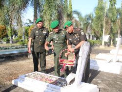 Memperingati HUT Ke-75 Kodam I/BB, Rombongan Kodim 0313/Kpr Ziarah Ke Makam Pahlawan