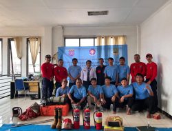 Tim PELOR Damkar Depok, Garda Terdepan Penanganan Kebakaran di Bojongsari