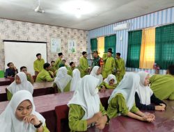 Cegah Bullying, Babinsa Koramil 07/Kampar Sosialisasi Kepada Siswa SMA Negeri 1 Tambusai