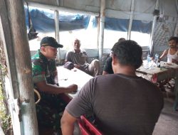 Jalin Silaturahmi, Babinsa Komsos Dengan Warga