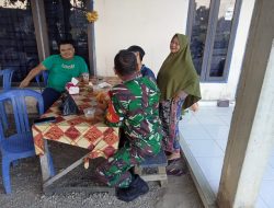 Babinsa Koramil 07/Kampar Jaga Silaturahmi Dengan Masyarakat Dalam Rangka Komsos
