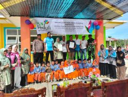 Babinsa Koramil 01/Bkn Hadiri Kegiatan Penyerahan Bantuan CSR TK Pembina Desa Merangin