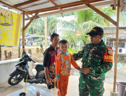 Memasuki Musim Penghujan, Babinsa Koramil 06 Siak Hulu Anjurkan Warga Jaga Kesehatan Anak