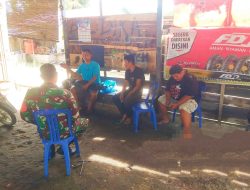 Babinsa Koramil 10 Kunto Darussalam Kodim 0313/KPR Himbau Warga Jaga Kamtibmas