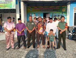 Danramil 01/Bkn Berikan Akte Kelahiran Kepada Anak Panti Asuhan Putra Muhammadiyah Bangkinang Kota