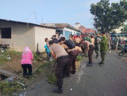 Wujudkan Program TNI Zero Waste, Personel Gabungan Gelar Goro Massal di Pasar Baru Pangkalan Kerinci