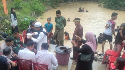Babinsa Koramil 03/Bunut Hadiri Tradisi Balimau Basamo Sambut Ramadhan 1447 H di Desa Sungai Buluh