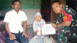 Babinsa Koptu Dedi Suprapto Dorong Kelancaran Pembagian BLT di Desa Koto Mesjid