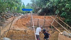 Kejar Target, Kodim 0313/KPR Terus Kawal Pembangunan Jembatan Desa Kota Lama