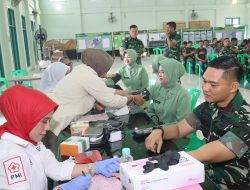 Kodim 0313/KPR Gelar Baksos Donor Darah dan Pembagian Sembako Dalam Rangka HUT Ke-67 Korem 031/WB