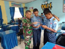 Pererat Silaturahmi, Serma M. Ramendra Sosialisasi Rekrutmen TNI AD dan Bahaya Kenakalan Remaja di Sekolah