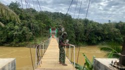 Update Jembatan Gajah Bertalut: Satgas TNI Mulai Pasang Lantai dan Pegangan Pengaman