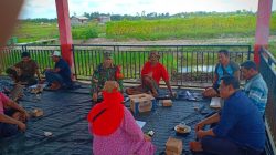 Dukung Program Swasembada Pangan, Danpos Pelalawan Gelar Musyawarah dan Silaturahmi Ditengah Hamparan Sawah