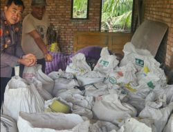 Kapolsek XIII Koto Kampar, AKP Edi Candra, SH Pastikan Hasil Panen Jagung Pipil Sampai ke Bulog