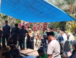 Babinsa Hadir di Tengah Duka, Wujud Kedekatan TNI Dengan Rakyat Desa Sialang Kayu Batu