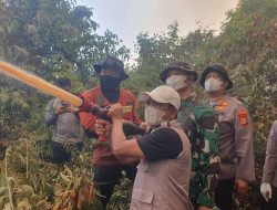 Tanggap Darurat Karhutla, Dandim 0313/KPR Bersama Forkopimda Pelalawan Tinjau Lokasi Kebakaran dan Pimpin Rapat Evaluasi di Kerumutan
