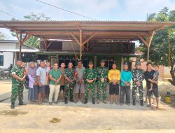 Cegah Karhutla, Babinsa Koramil 01/Bkn Bersama Tim Pamen Mabes TNI AD Gelar Sosialisasi Karhutla di Salo Timur