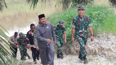 Cek Kesiapan Pasokan Air, Brigjen TNI Andi Tjanwandi Tinjau Embung di Kepenuhan Tengah Guna Cegah Karhutla